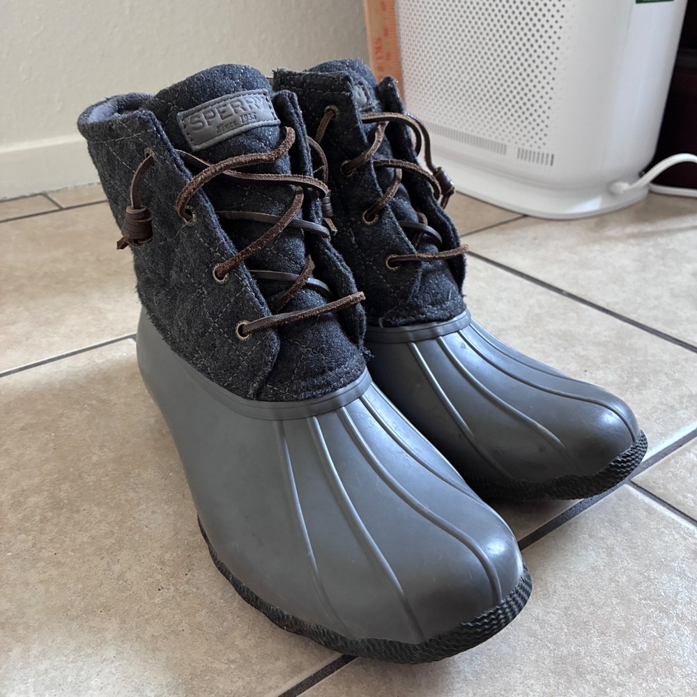 Sperry Saltwater Duck Boots Womens Size 9.5 Grey Quilted Wool Blend Outdoors